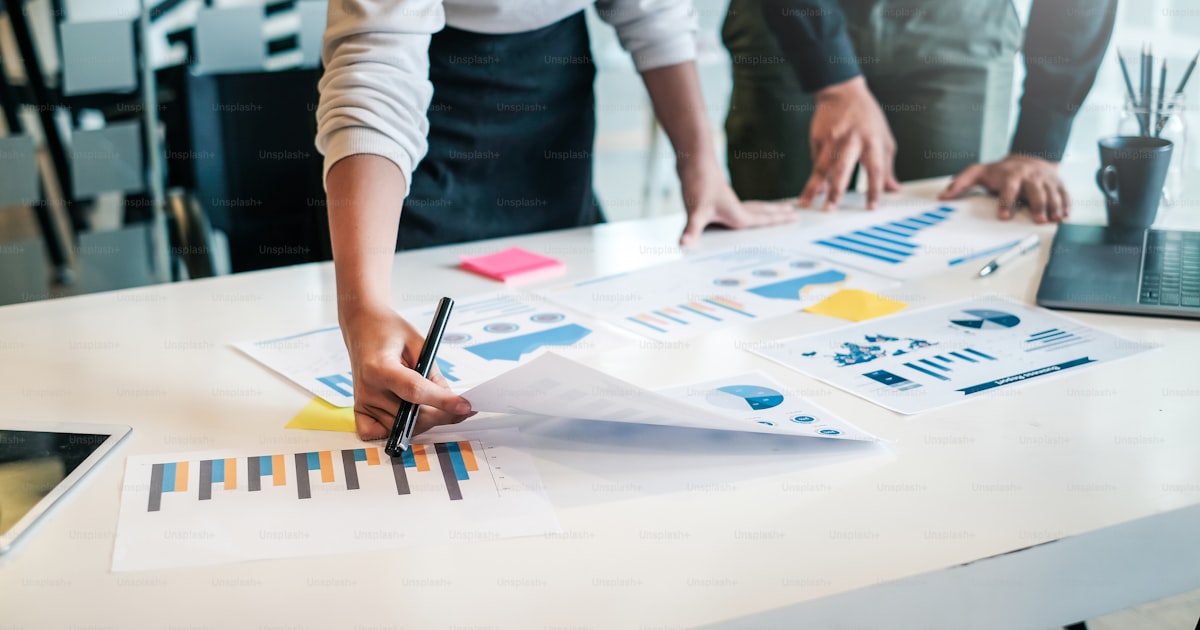 Diagrama de framework de validación de IA con 4 fases semanales